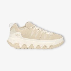 UGG Women's Captrail Low, Light Beige. 1161830